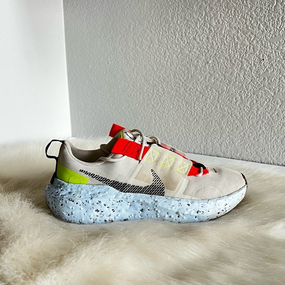 Nike Other - Nike crater impact light bone crimson